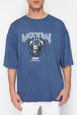 TRENDYOL MAN Siyah Oversize/Genis Kesim Eskitme/Soluk Efektli Rock Bask? %100 Pamuklu T-Shirt TMNSS23TS00167 - Trendyolmilla фото 15