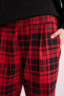 Прохладные широкие брюки Широкие брюки в клетку с карманами на талии Эластичные пижамные брюки с нормальной талией - Defacto фото 5