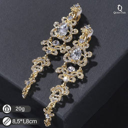 Серьги клипсы для ушей висячие со стразами QF «Ажур», белые в золоте