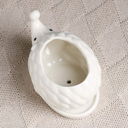 Декоративный горшок для цветов «Ёжик кверху носик», 250 мл, 11.6×8.3×6.2 см, керамический, с поддоном, белый