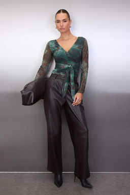 Haki Soyut Cicekli Anvelop Fitted/Vucuda Oturan Tul Orme Bluz TWOAW26BZ00226