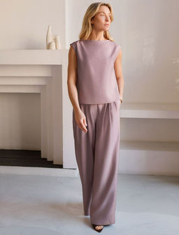 Топ c вырезом лодочка из плотного лиоцелла