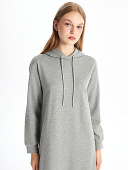 Kap??onlu D?z Uzun Kollu Elbise