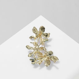 Брошь Цветочное трио, цвет бело-зелёный в золоте - Queen fair фото 2