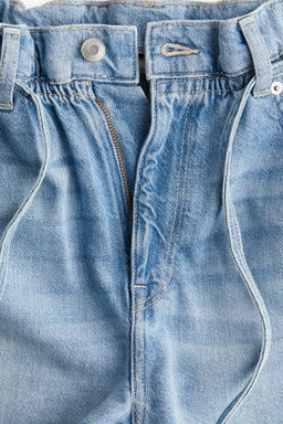 Pantal?n corto paper bag en denim High Rise - H&m фото 3