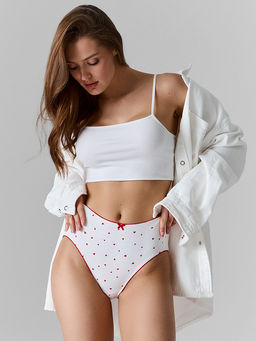 Цена за 2 штуки! Трусы макси женские белые с принтом в сердечко