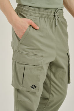 Брюки карго Зеленый