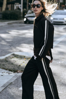 WIDE-LEG TROUSERS WITH SIDE STRIPES - Zara фото 6