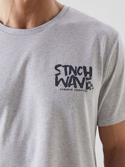 Bisiklet Yaka Bask?l? Penye Erkek Ti??rt