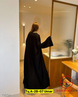 Элегантная черная тройка с футболкой