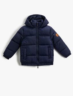 Длинный пуховик для мальчика на плюшевой подкладке