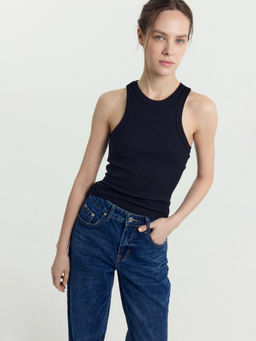 Топ женский в черном цвете черный 112939 - Mark formelle фото 2