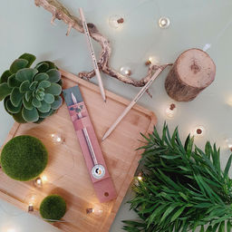 ВКФ Карандаш со смешными фразами SUV-032 Карандаш графитный заточенный ТМ (HB) 4 шт. все гениальное просто