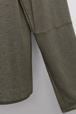 CAMISETA RUNNING ESTRUCTURA LIGERA / Verde vigor?
