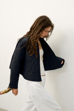 CAZADORA CORTA ACOLCHADA / Negro - Zara фото 6