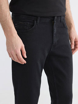 779 Regular Fit Erkek Jean Pantolon