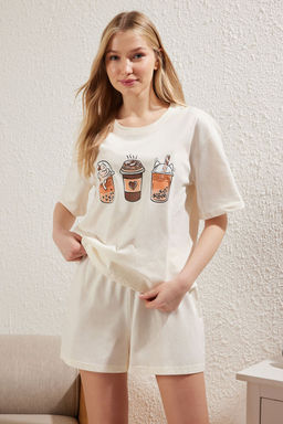 Trendyolmilla Ekru %100 Pamuklu Kahve Bask?l? Sortlu Orme Pijama Tak?m? THMSS25PT00247