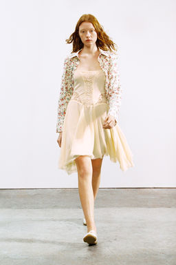 SHORT DRESS WITH LACE GODETS - Zara фото 2