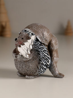 Фигурка полистоун «Ёжик в длинном колпаке», 8×5.7×8 см, МИКС