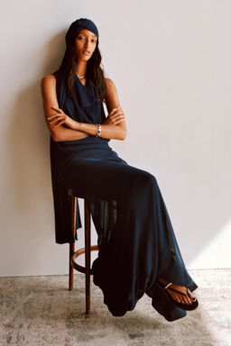 LIMITED EDITION HALTER VOLUME HEM LONG DRESS - Zara фото 3