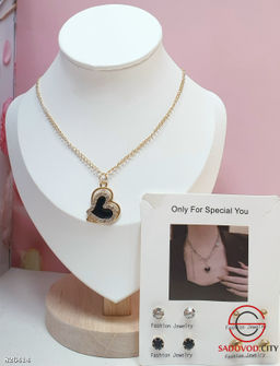 Комплект украшений женский