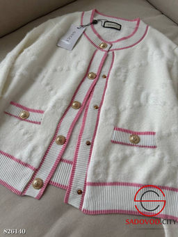 Джемпер женский на пуговицах