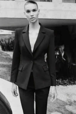 FITTED BLAZER WITH SHOULDER PADS - Zara фото 8