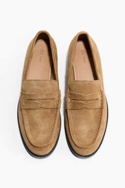 Mocasines en serraje afelpado