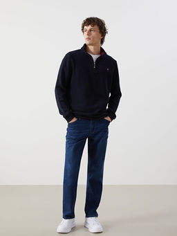 Dik Yaka Erkek Sweatshirt