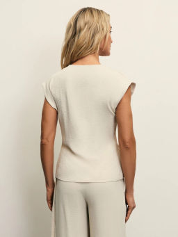 Струящийся топ на запах из фактурной ткани / Zarina фото 12