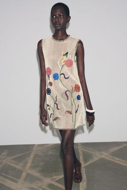 ZW COLLECTION FLORAL EMBROIDERED CROCHET DRESS - Zara фото 9