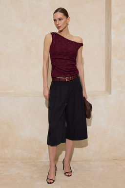 Bordo Fitted/Vucuda Oturan Asimetrik Yaka Dusuk Kol Kolsuz Dantel Orme Bluz TWOSS26BZ00077