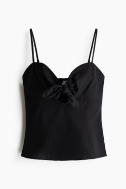 Top de popelina con lazada decorativa