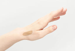 CATRICE Тональная основа HD Liquid Coverage Foundation, 010 Light Beige светло-бежевый 30 мл фото 5