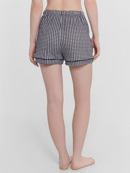 КОМПЛЕКТ ЖЕНСКИЙ (ЖАКЕТ, ШОРТЫ) черная клетка на белом 592478