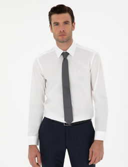 Белая классическая рубашка из хлопка приталенного кроя