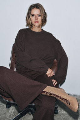 LEATHER LACE-UP ANKLE BOOTS