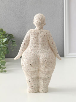 Сувенир полистоун "Милая пышечка" белый песок 9х15,5х25,5 см