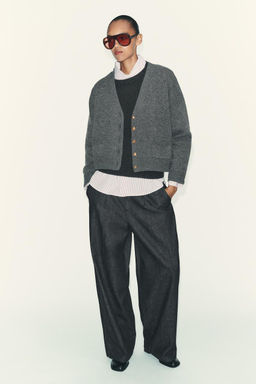 100% WOOL JACKET WITH GOLD BUTTONS