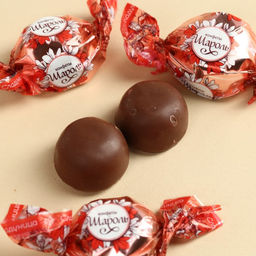 Подарочный набор 8 Марта: чай чёрный с клубникой 50 г., печенье с предсказаниями, конфеты с начинкой 100 г.