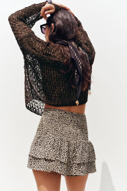 WIDE-WAIST BERMUDA SHORTS WITH RUFFLES - Zara фото 4