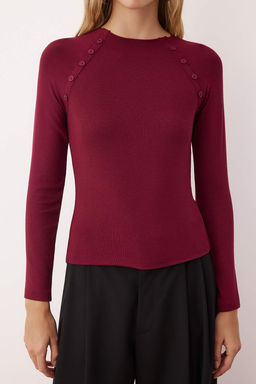 Bordo Dugme Detayl? Dik Yaka Fitted/Vucuda Oturan Orme Bluz TWOAW26BZ00030