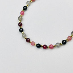 Браслет для Скорпиона из Турмалина,Лабрадора и Граната - Радуга самоцветов фото 3