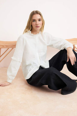 Beyaz Buzgu Detayl? Poplin Gomlek TWOSS26GO00087