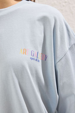 TRENDYOLMILLA Beyaz %100 Pamuk On ve Arka Bask?l? Boyfriend Fit Bisiklet Yaka Orme T-Shirt TWOSS23TS00057  фото 3