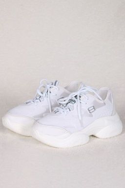 Кроссовки белые модные