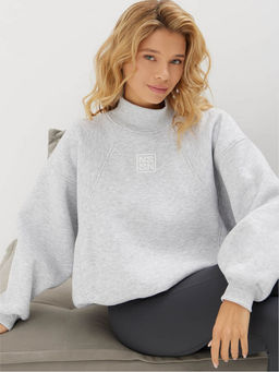 Утепленный свитшот оверсайз