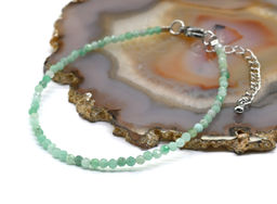 Браслет из изумруда шарик гр.2мм, 18см