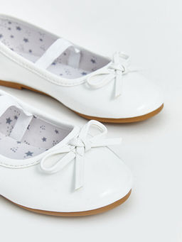 Fiyonk Detayl? K?z ?ocuk Babet