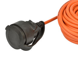 UG /UCK-1N/2x0,75/20M/O IP44 ORANGE Удлинитель силовой в бухте, б/з, 1гнездо, 20м (ПВС 2х0,75), 6A. Оранжевый. TМ Uniel